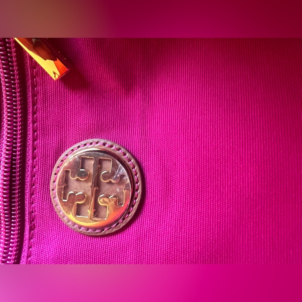 Tory Burch orange NYC Nolita/Meatpacking messenger crossbody - Picture 9 of 12